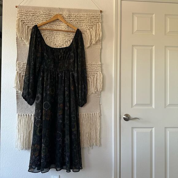 Slate & Willow Square Neck Printed Midi Dress - Picture 1 of 10